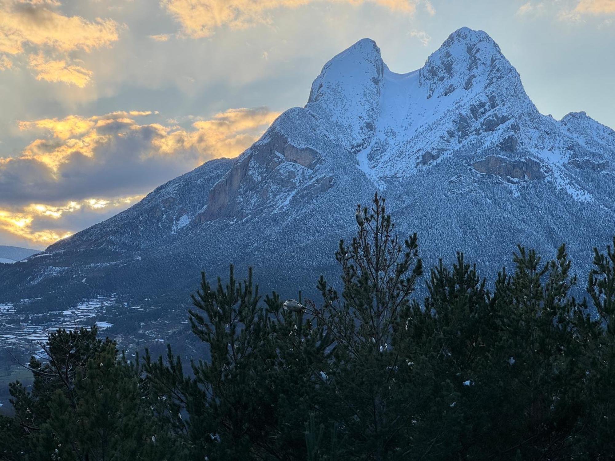 La Cara Nord , Alojamiento Turistico ,Saldes, A Los Pies Del Pedraforca, Apartamento Zewnętrze zdjęcie